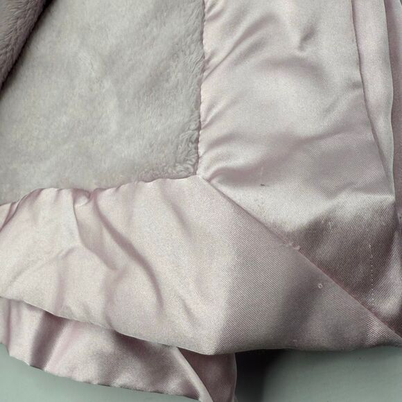 UGG Plush Satin-Lined Baby Blanket in Pink Super Soft 35” x 48” - Picture 7 of 11